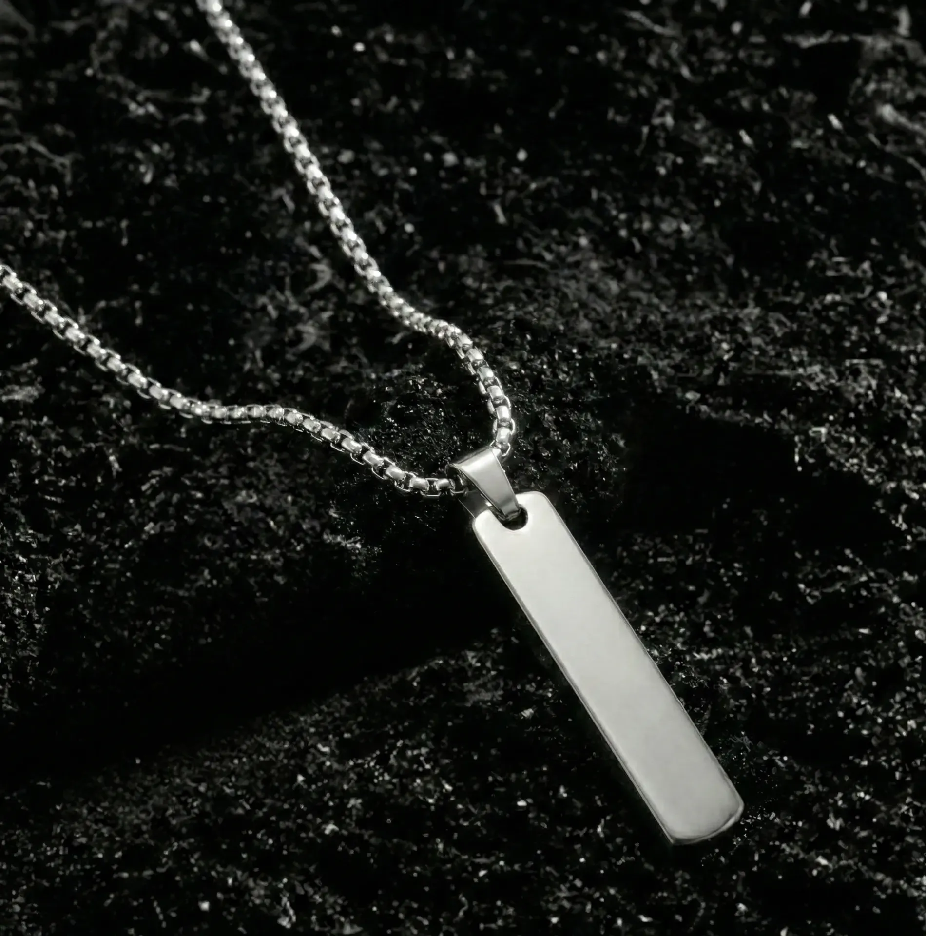 MENS Exclusive SOVEREIGN BAR Pendant